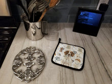 Load image into Gallery viewer, Liver and White Pointer Coffee Bar Pair of Pot Holders