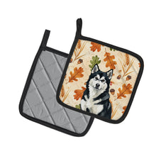 Load image into Gallery viewer, Black and White Alaskan Malamute Heirloom Fall Pair of Pot Holders