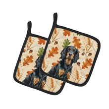 Load image into Gallery viewer, Gordon Setter Heirloom Fall Pair of Pot Holders