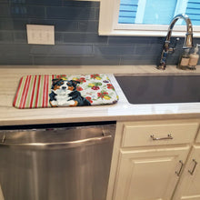Load image into Gallery viewer, Black Tri American Shepherd Vegetables Dish Drying Mat