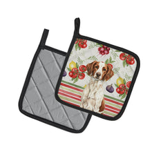 Load image into Gallery viewer, Liver and White Brittany Vegetables Pair of Pot Holders
