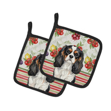 Load image into Gallery viewer, Tricolor Cavalier Spaniel Vegetables Pair of Pot Holders