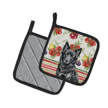 Load image into Gallery viewer, Mudi Vegetables Pair of Pot Holders