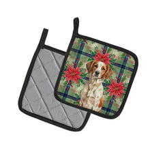 Load image into Gallery viewer, Roan Brittany Christmas PoinsettIas Pair of Pot Holders