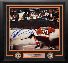 Load image into Gallery viewer, Wayne Simmonds Philadelphia Flyers Autographed 16" x 20" Framed Collage Hockey Photo