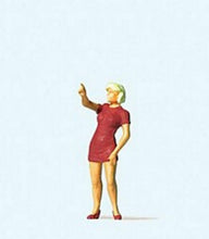 Load image into Gallery viewer, Preiser 28190 HO Scale Woman Pointing Her Finger