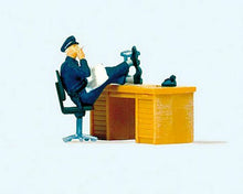 Load image into Gallery viewer, Preiser 29089 HO Scale Individual Figure -- USA Seated Policeman