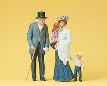 Load image into Gallery viewer, Preiser 45066 G Scale Old Man, Young Woman &amp; Two Children