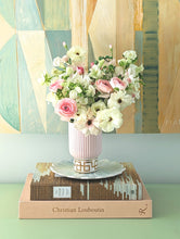 Load image into Gallery viewer, Golden Key Vase with 22K Gold Accent