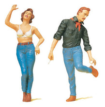 Load image into Gallery viewer, Preiser 45127 G Scale Pedestrians -- Couple In Jeans