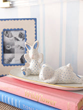 Load image into Gallery viewer, Scallop Monogrammed Photo Frame