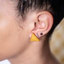 Load image into Gallery viewer, White Faceted Triangle Stud Earrings
