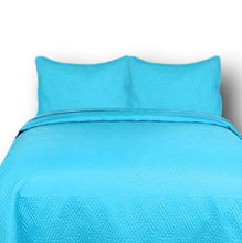 Load image into Gallery viewer, DaDa Bedding Gentle Wave Turquoise Teal Blue Lagoon Lightweight Quilted Bedspread Set (LH3000)