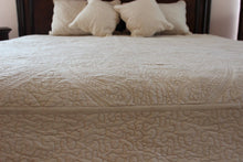 Load image into Gallery viewer, Tache Super Soft Tan Scalloped Magic Carpet Quilted Fleece Bedspread Set (DXJ109042-1)