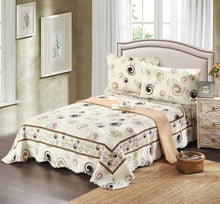 Load image into Gallery viewer, Tache Summer Storm Geometric Swirl Ivory White Scalloped Cotton Quilt Set (DSW019)