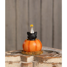 Load image into Gallery viewer, Cecil's Hang Out by Bethany Lowe Designs