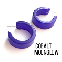 Load image into Gallery viewer, Moonglow Clara Hoop Earrings