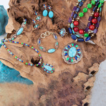 Load image into Gallery viewer, Concho Colorful Golden Link Bracelet