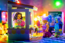 Load image into Gallery viewer, Sweet Air Cotton Candy Stand with Employee Minifig