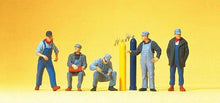 Load image into Gallery viewer, Preiser 10535 HO Scale United States Railroad Workers With Welding Equipment (5)