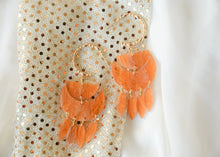 Load image into Gallery viewer, Feather Dangle Statement Earring