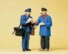 Load image into Gallery viewer, Preiser 45093 G Scale Pedestrians 1/24 Scale - Letter Carrier &amp; Letter Recipient