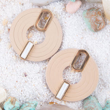 Load image into Gallery viewer, Discus Mother of Pearl Leather Earrings