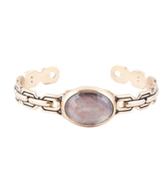 Load image into Gallery viewer, Etto Black Mother of Pearl Golden Cuff Bracelet