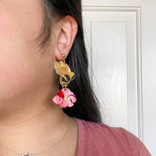 Load image into Gallery viewer, Honey Bee Flower Acrylic Earrings