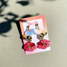 Load image into Gallery viewer, Honey Bee Flower Acrylic Earrings