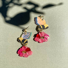 Load image into Gallery viewer, Honey Bee Flower Acrylic Earrings
