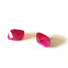 Load image into Gallery viewer, Fuchsia Pink Faceted Baroque Stud Earrings