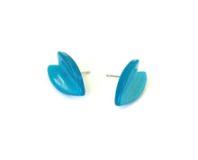 Load image into Gallery viewer, Aqua Blue Moonglow Ivy Leaf Stud Earrings