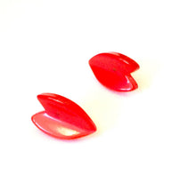 Load image into Gallery viewer, Red Moonglow Ivy Leaf Stud Earrings