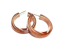 Load image into Gallery viewer, Tortoise &amp; Cream Marbled PinUp Lucite Hoop Earrings