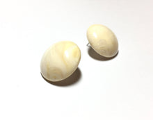 Load image into Gallery viewer, Cream Marbled Large Retro Button Stud Earrings