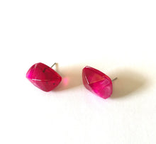 Load image into Gallery viewer, Fuchsia Pink Faceted Baroque Stud Earrings