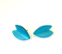 Load image into Gallery viewer, Aqua Blue Moonglow Ivy Leaf Stud Earrings