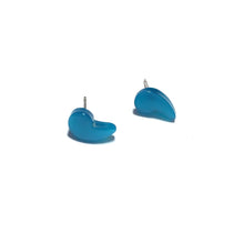 Load image into Gallery viewer, Aqua Blue Moonglow Vintage Comma Stud Earrings