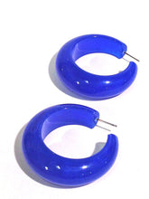 Load image into Gallery viewer, Electric Blue Marbled Chunky Hoop Earrings