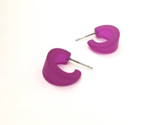 Load image into Gallery viewer, Violet Frosted Tiny Boom Hoop Earrings