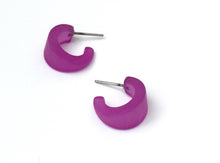 Load image into Gallery viewer, Violet Frosted Tiny Boom Hoop Earrings