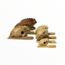 Load image into Gallery viewer, Natural wooden frog
