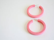 Load image into Gallery viewer, Pink Marbled Matte Lucite Classic Hoop Earrings