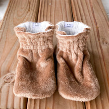 Load image into Gallery viewer, Classic Style Booties 4-5T - 7.5" Sole Ready to Ship