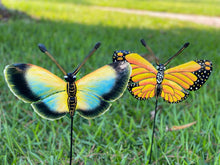 Load image into Gallery viewer, Realistic Butterfly Garden Stake