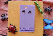 Load image into Gallery viewer, Tiny Frog Earrings