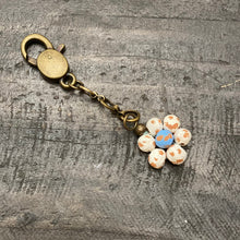 Load image into Gallery viewer, Ceramic Daisy Keychain