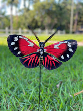 Load image into Gallery viewer, Realistic Butterfly Garden Stake