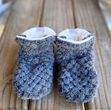 Load image into Gallery viewer, Classic Style Booties 0-6 Months - 4.5" Sole Ready to Ship